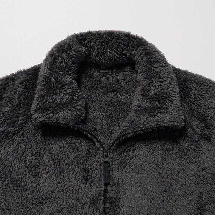 white uniqlo fluffy fleece zipped mens jackets