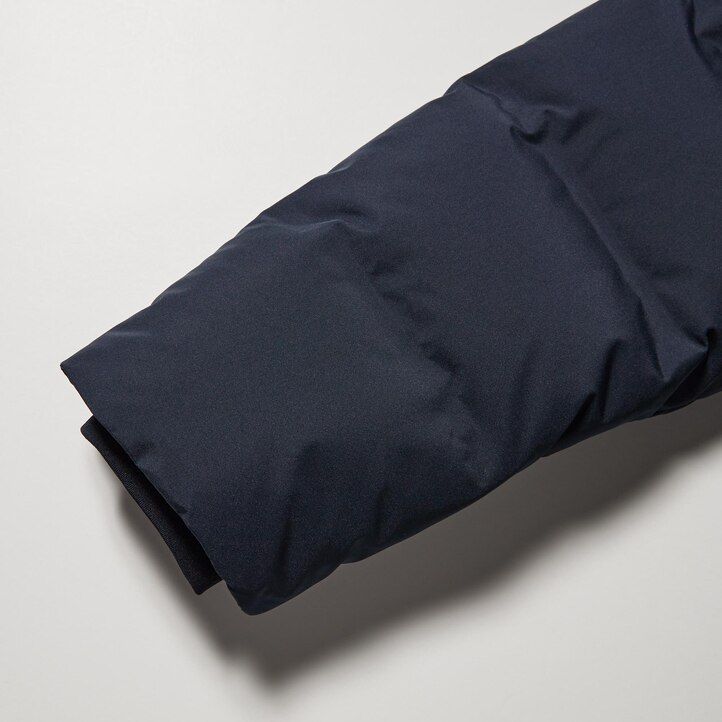 black mens uniqlo seamless down jackets