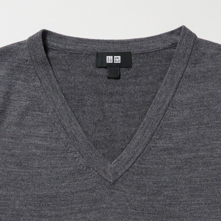 uniqlo extra fine merino v neck mens jumpers green