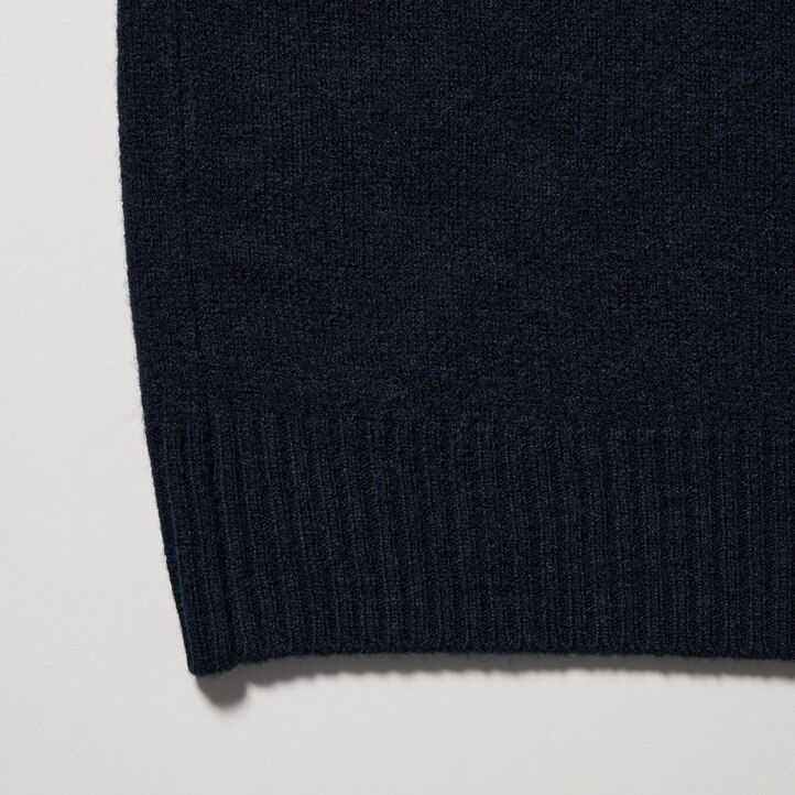 mens uniqlo premium lambswool crew neck jumpers white
