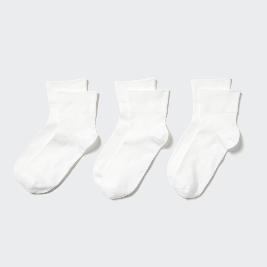 white uniqlo socks three pairs womens socks