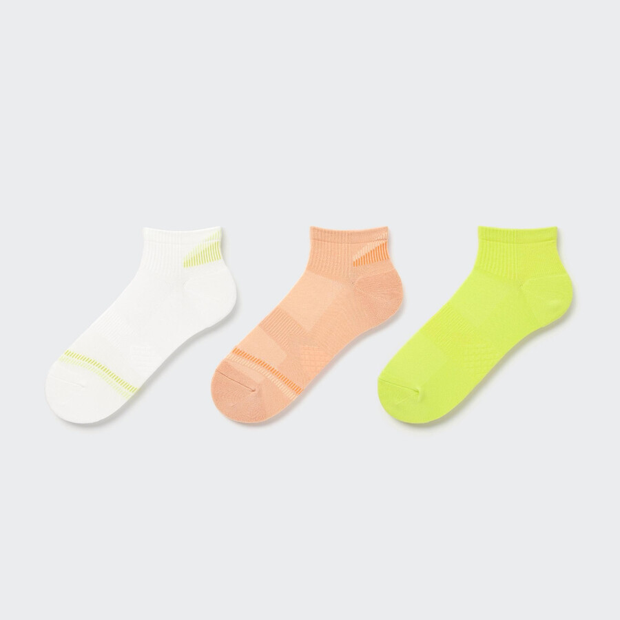 white uniqlo sports three pairs womens socks