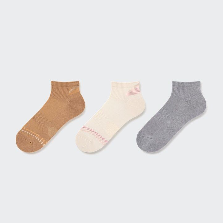 white uniqlo sports three pairs womens socks