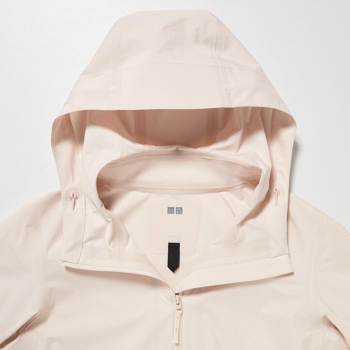 beige womens uniqlo blocktech jackets