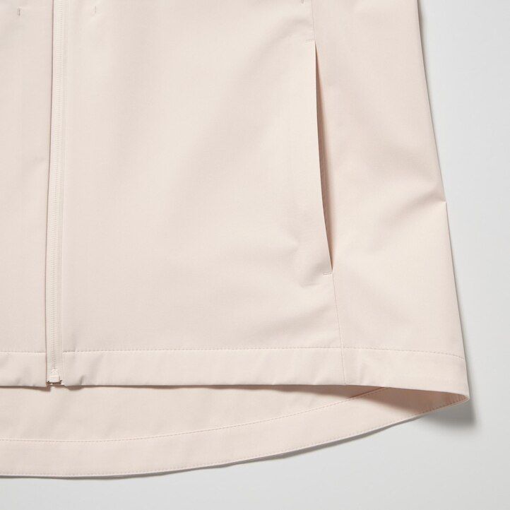 beige womens uniqlo blocktech jackets