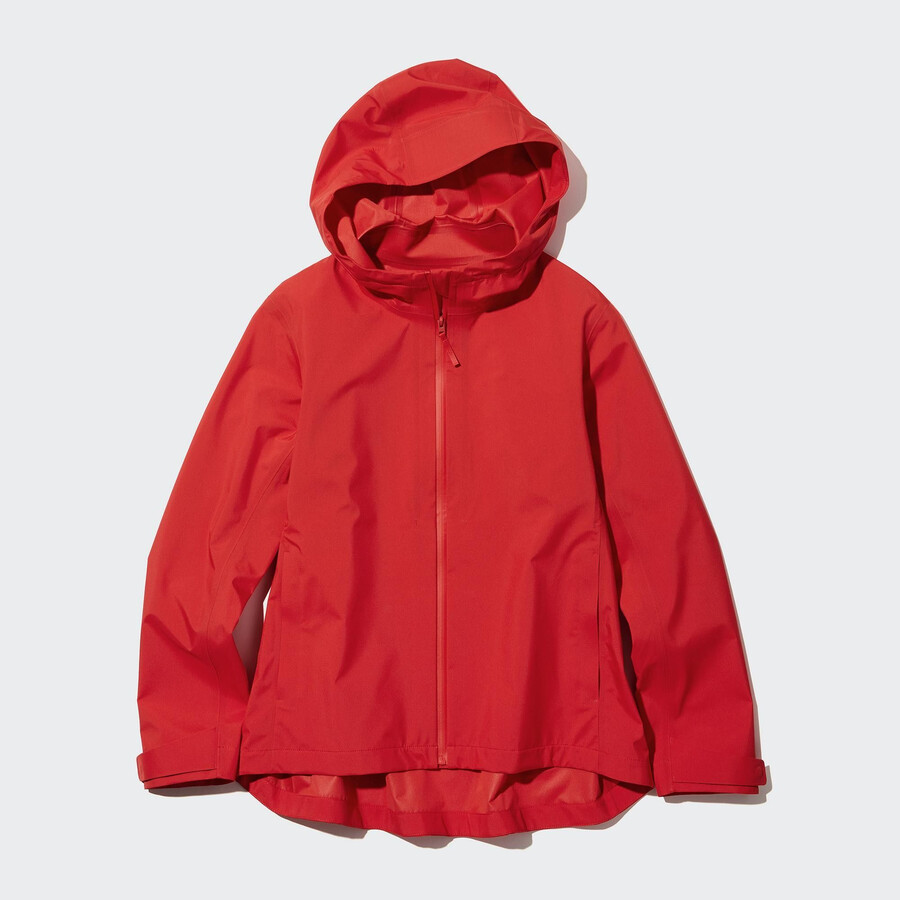 womens uniqlo blocktech jackets red