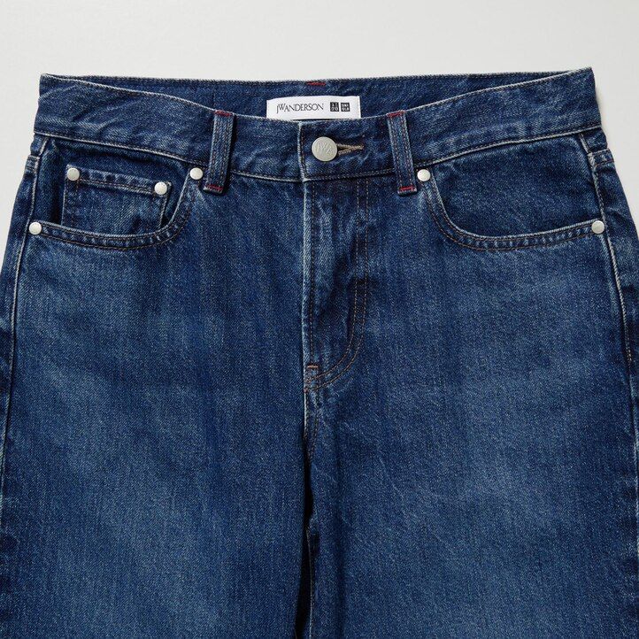 dark grey womens uniqlo slim fit straight leg jeans