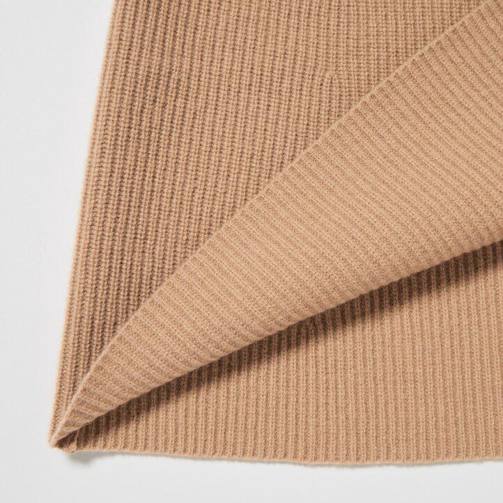 beige womens uniqlo premium lambswool mini jumpers