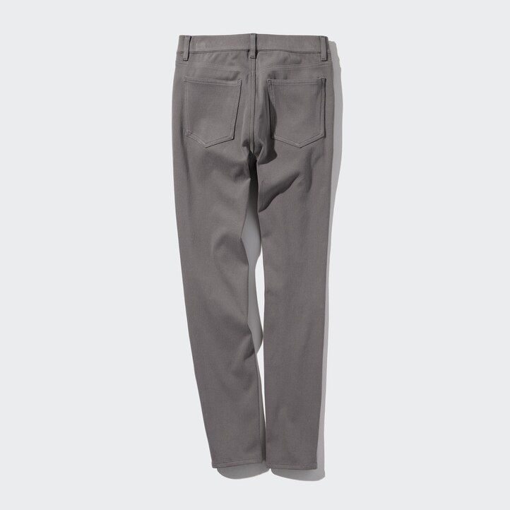 white womens uniqlo ultra stretch tops