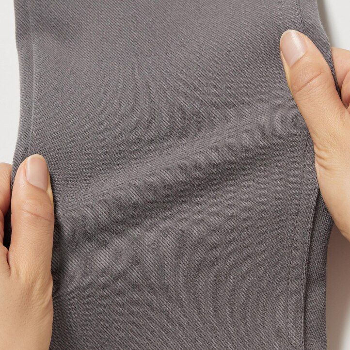 white womens uniqlo ultra stretch tops